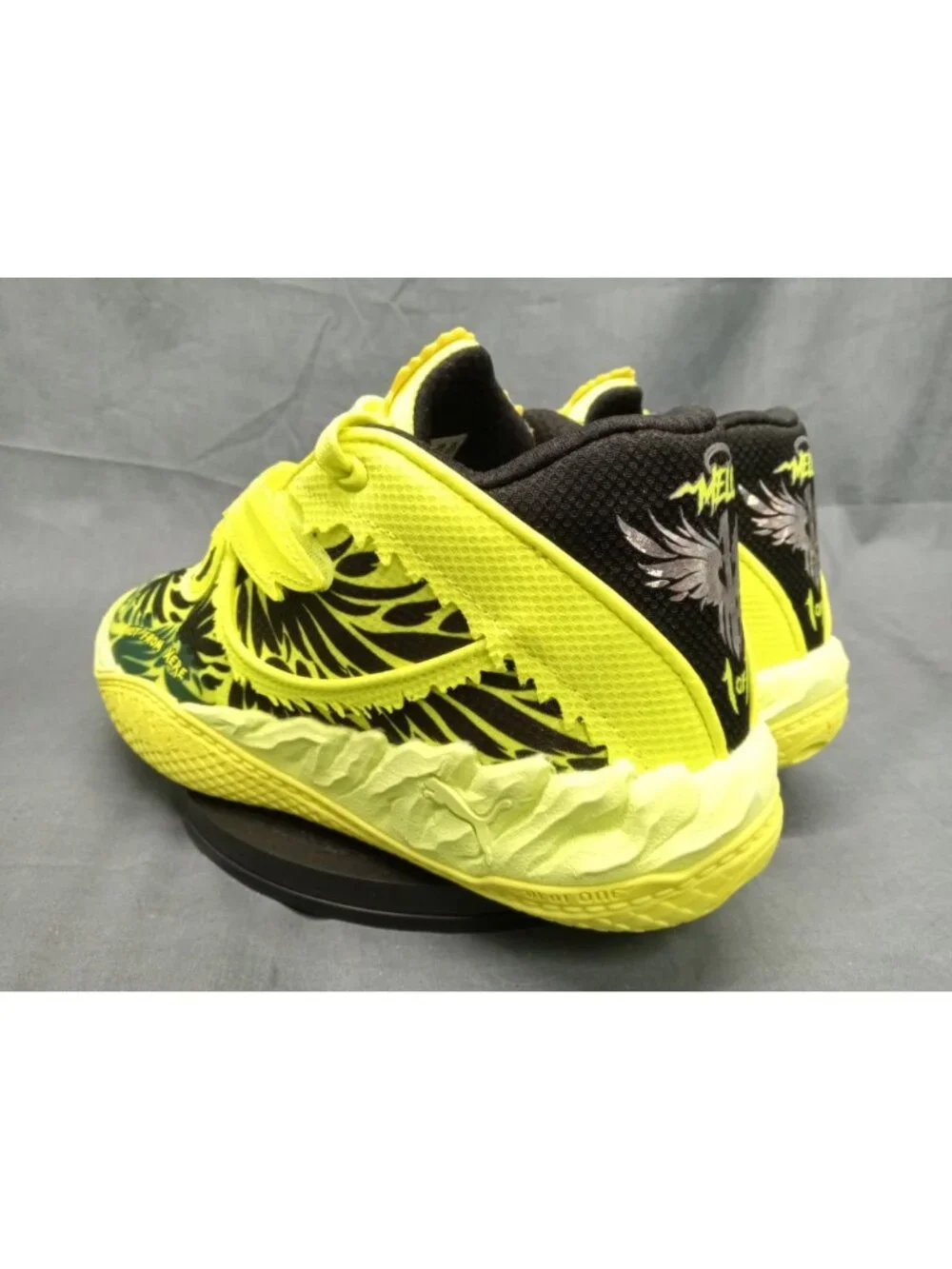 Puma MB.05 Voltage JR (GS) Yellow Alert Puma Black Boys Size 6.5 NEW NO BOX!